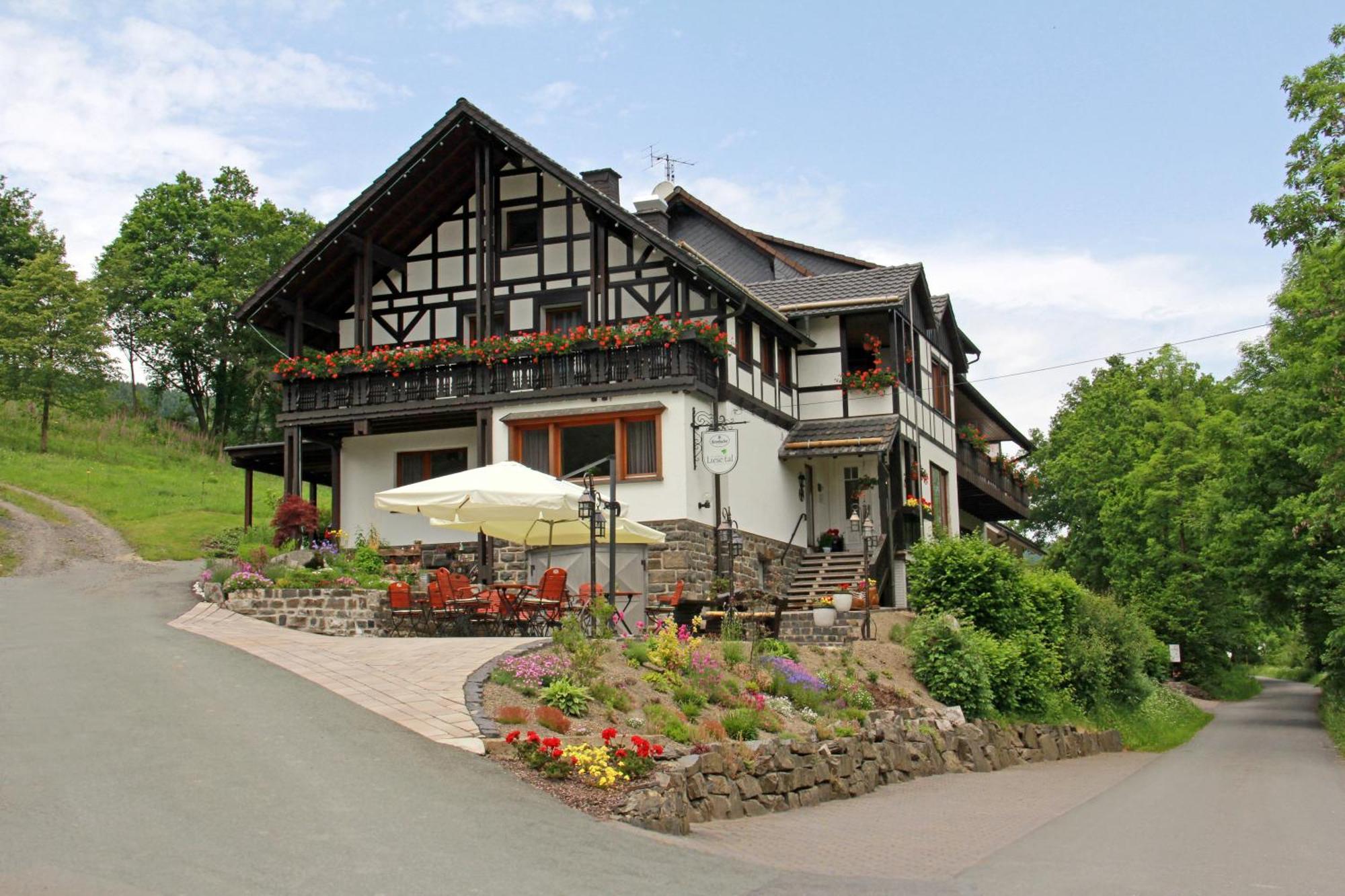 Landidyll Landhaus Liesetal Hallenberg Esterno foto